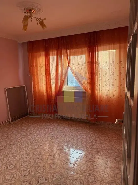 Posibilitate RATE! 2 camere, etaj 3, Vidin, balcon de 7m - foto 3