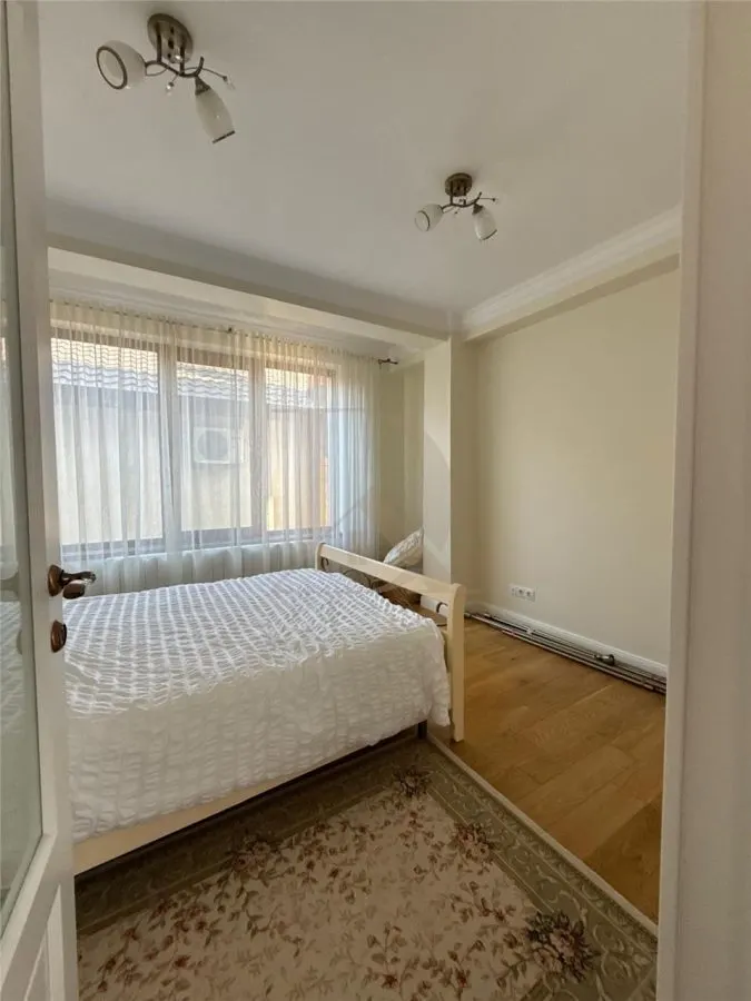 Apartament tip vila , 120 mp , zona Palas - foto 15