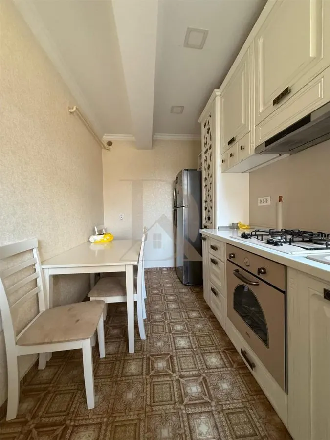 Apartament tip vila , 120 mp , zona Palas - foto 8