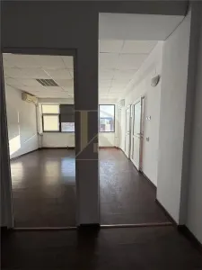 Ultracentral Spațiu birouri 107 mp - foto 6
