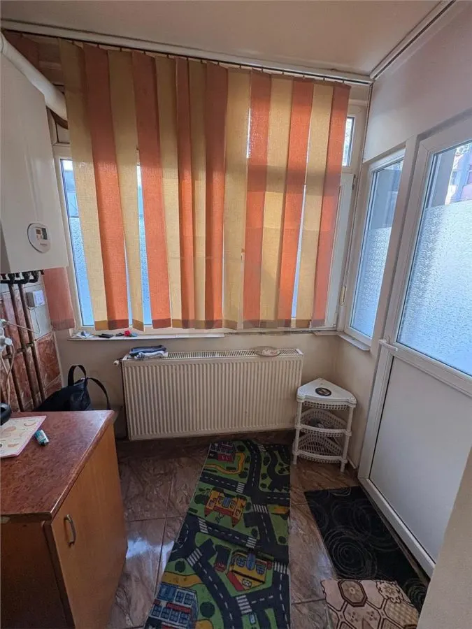 Apartament 2 camere decomandat Podul de Fier - foto 14