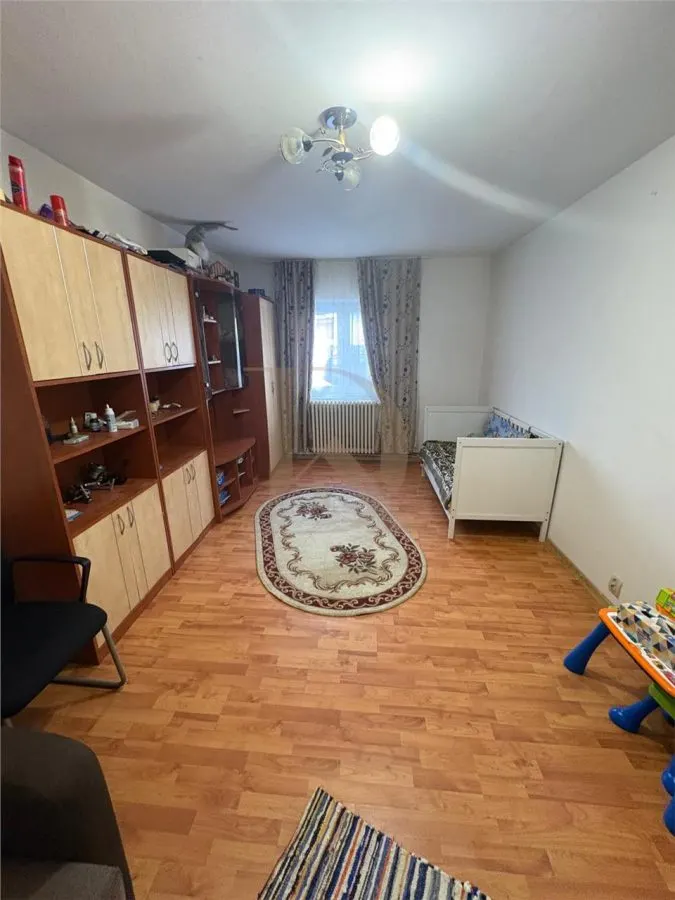 Apartament 2 camere decomandat Podul de Fier - foto 6