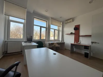 De inchirat Spatiu pt birou - Ultracentral - Tg Cucu - Iasi