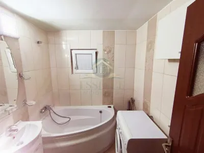 Apartament 3 camere, Rogerius, Oradea | Mobilat si Utilat | Disponibil imediat - foto 10