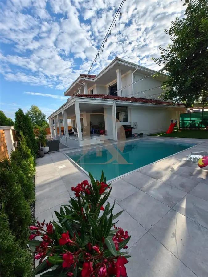 Vila de lux cu piscina in inima Buciumului - foto 3