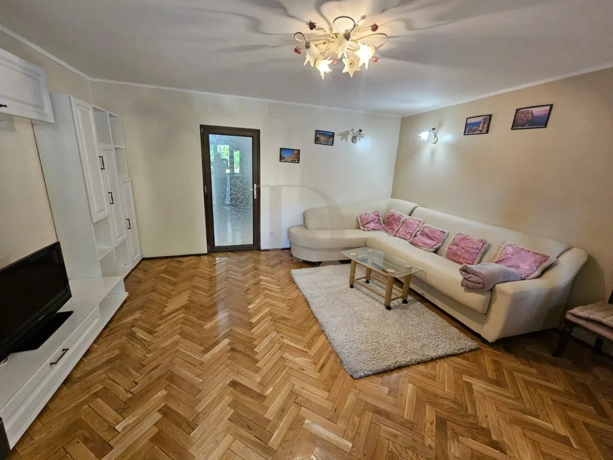 De închiriat ! Copou - Negruzzi , apartament 3 camere , etaj 1 - foto 2