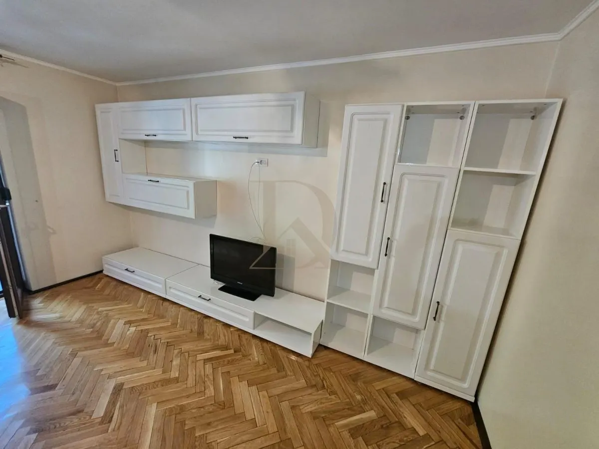 De închiriat ! Copou - Negruzzi , apartament 3 camere , etaj 1 - foto 3