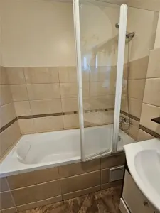 De închiriat ! Copou - Negruzzi , apartament 3 camere , etaj 1 - foto 10