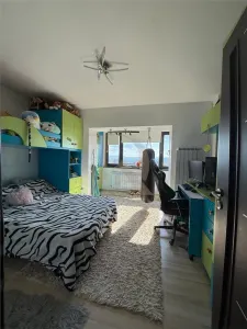 Copou - Casa Armatei , 4 camere , 108 mp , Garaj+Boxa in proprietate! - foto 6