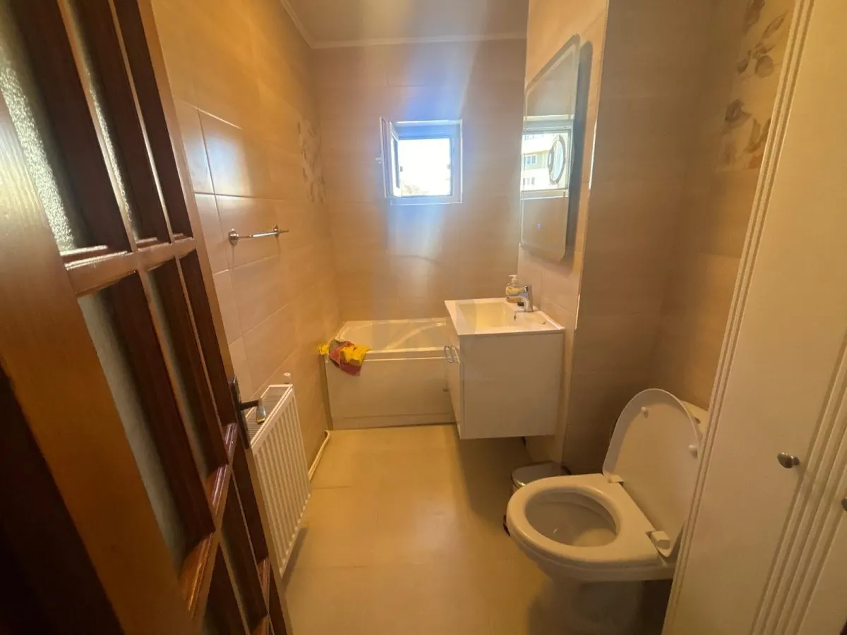 Pacurari - OMV , apartament 4 camere , 100 mp etaj intermediar - foto 6