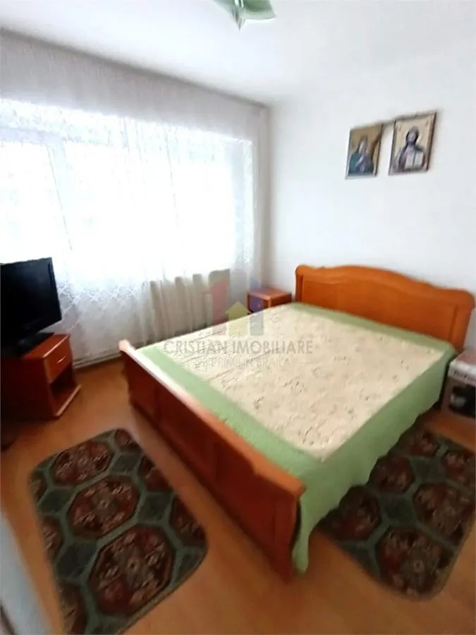 INTRETINUT! Ap 2 camere Decomandat etaj 4, zona Obor - foto 3