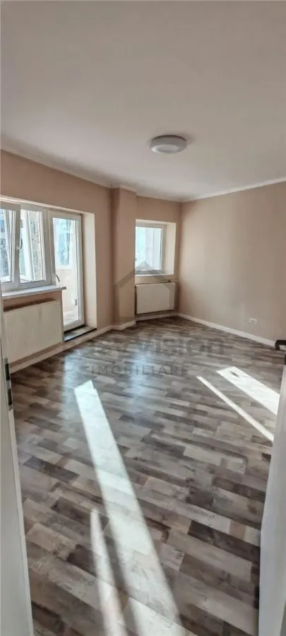 3 camere | Aparatorii Patriei | 2 min metrou | Berceni | Sector 4 - foto 1