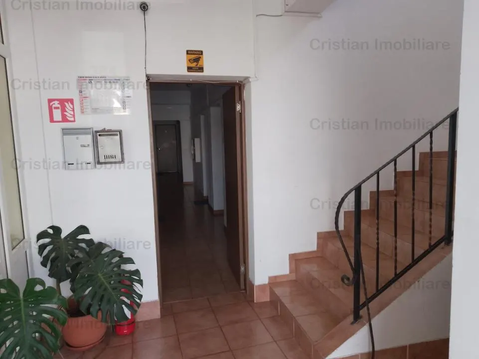 ARTERA PRINCIPALA ,2 Cladiri birouri P+1 si P+2 sup construita 1000 mp - foto 15