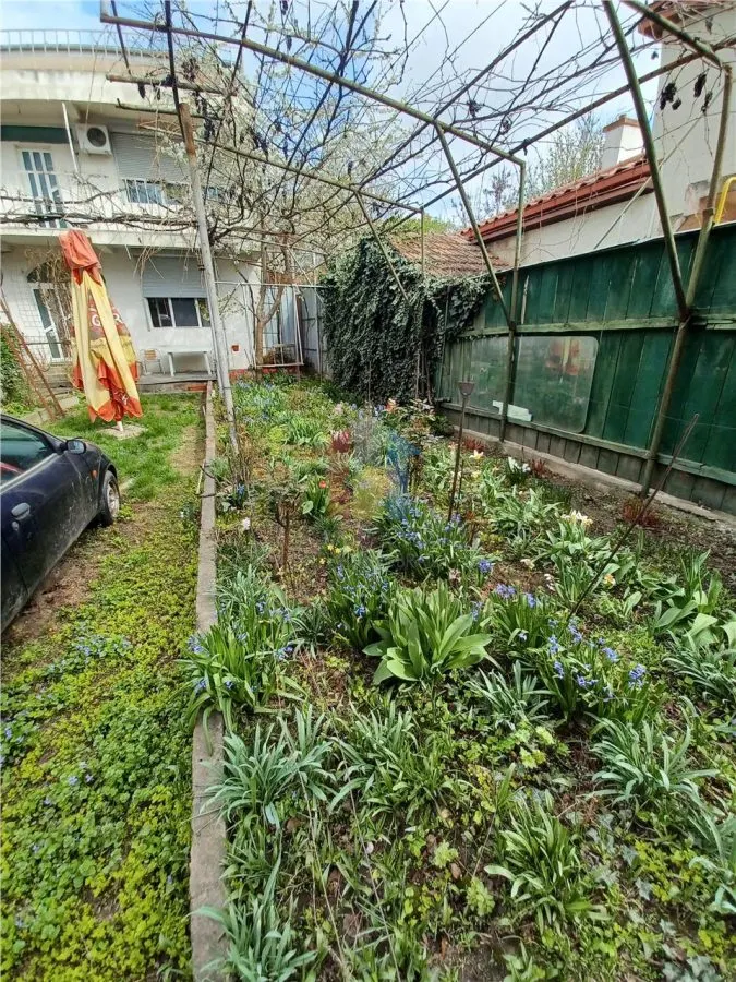Vila P+2 Centru Vechi 286mpconstruiti din caramida cu 350mp teren - foto 2
