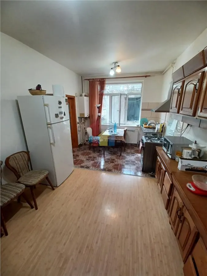 Vila P+2 Centru Vechi 286mpconstruiti din caramida cu 350mp teren - foto 15