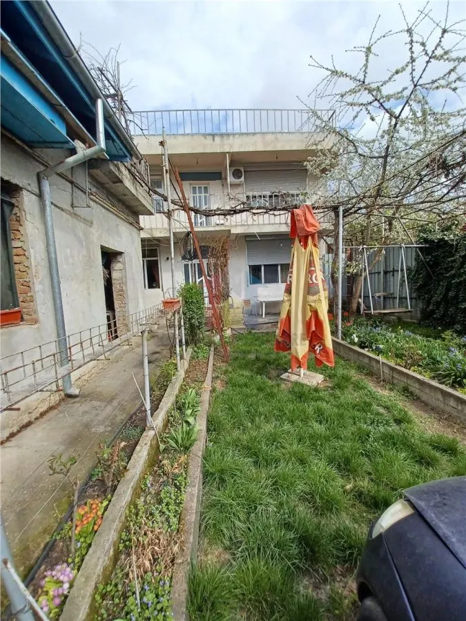 Vila P+2 Centru Vechi 286mpconstruiti din caramida cu 350mp teren - foto 4