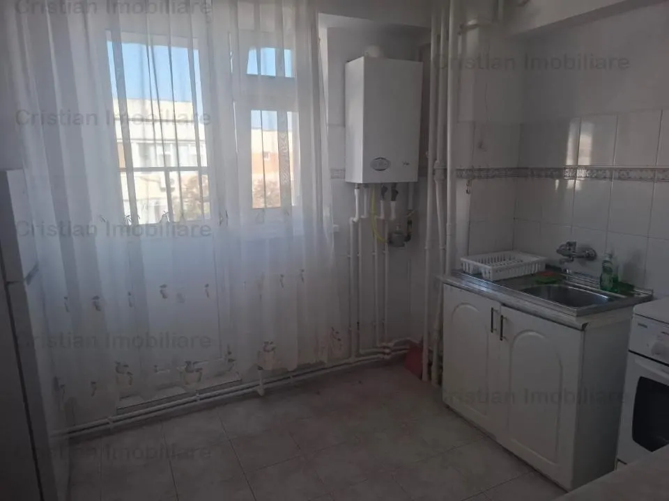 Ultracentral Calarasi-Bariera Apart 1 cam 40mp Mobilat Utilat etaj intermediar - foto 6