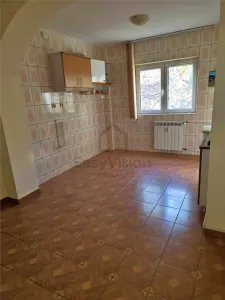 Apartament 3 camere Zona Pantelimon - foto 2