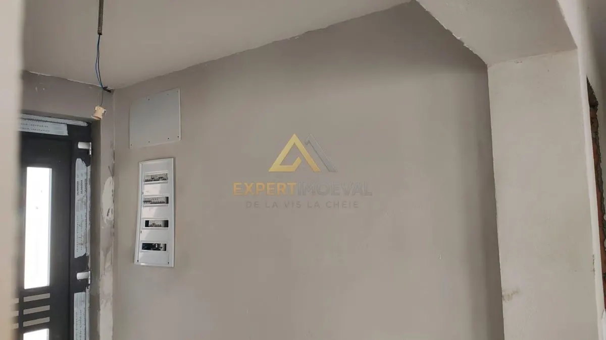 Casa noua Tautii Magheraus design modern si  eficient - foto 3