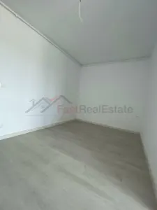 Garsoniera noua Republica 3 min metrou - foto 5