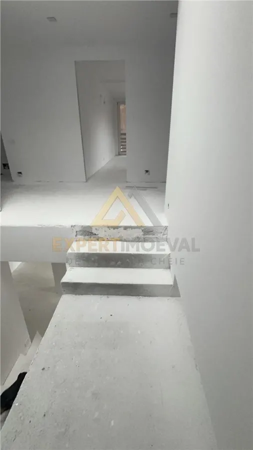 Oportunitate rara de business si investitie-Pensiune turistica sau vila pentru locuit in Cavnic de vanzare - foto 9