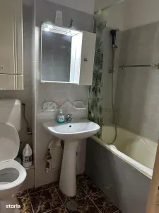Apartament 2 camere spatios zona Titan - foto 4