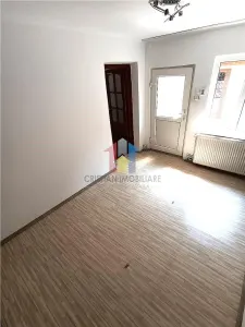Casa 5 camere Pretabila 2 Familii, Bld Dorobantilor - foto 12