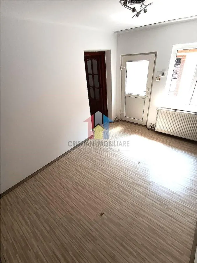 Casa 5 camere Pretabila 2 Familii, Bld Dorobantilor - foto 12