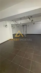 Spatiu comercial parter 141.75 mp utili Aleea Olteniei - foto 6
