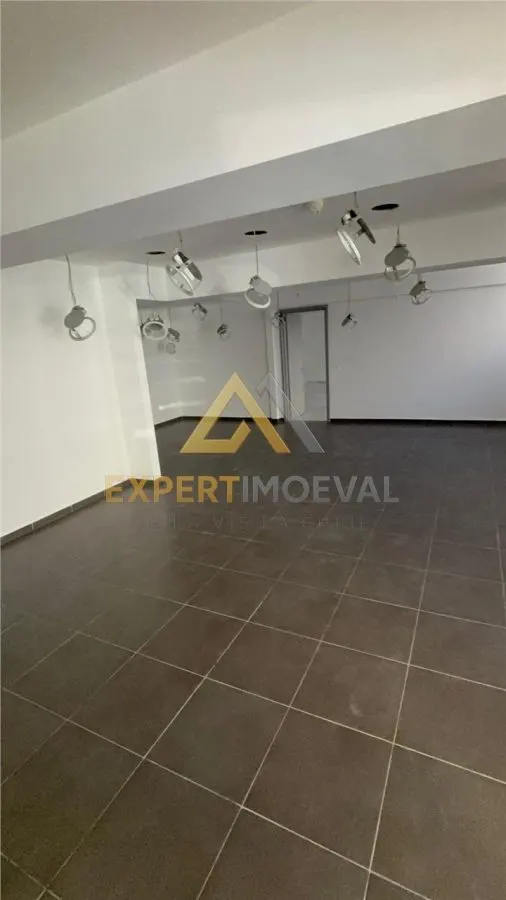 Spatiu comercial parter 141.75 mp utili Aleea Olteniei - foto 6