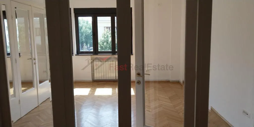 Apartament 4 camere P-ta Amzei - foto 1