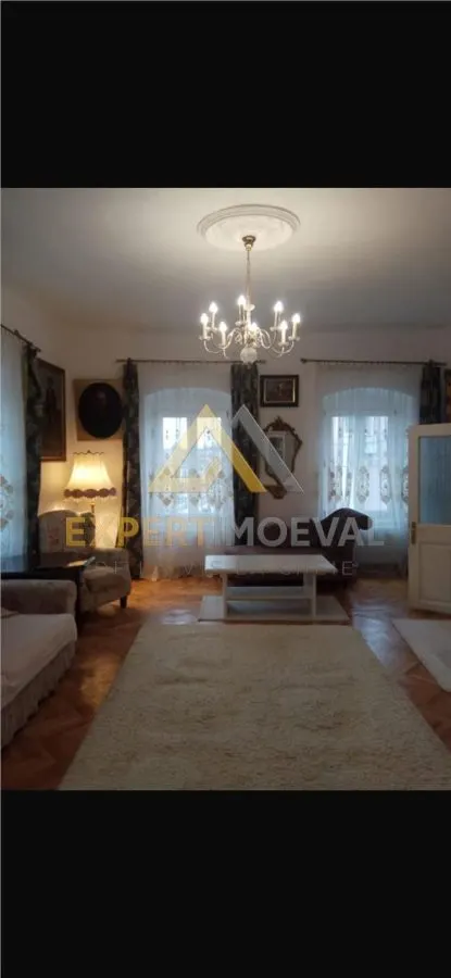 Casa boiereasca Centrul Vechi Baia Mare cu spatiu comercial la parter inchiriat cu 600 euro/luna - foto 12