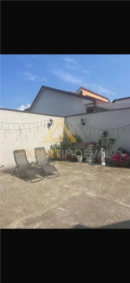 Casa boiereasca Centrul Vechi Baia Mare cu spatiu comercial la parter inchiriat cu 600 euro/luna - foto 18