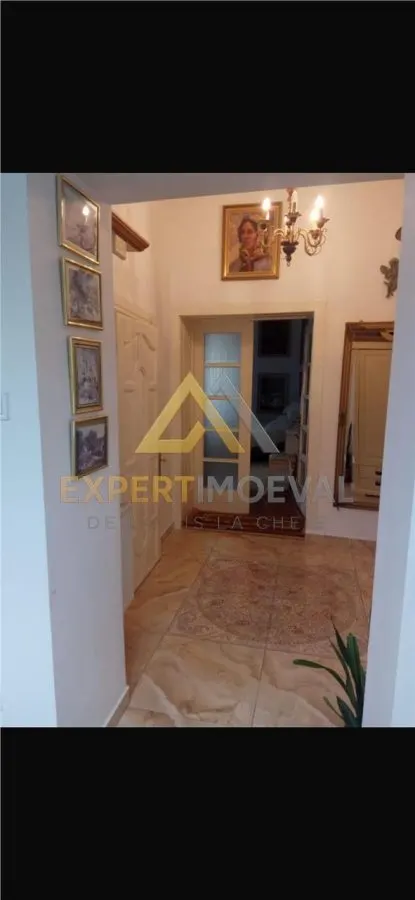 Casa boiereasca Centrul Vechi Baia Mare cu spatiu comercial la parter inchiriat cu 600 euro/luna - foto 4