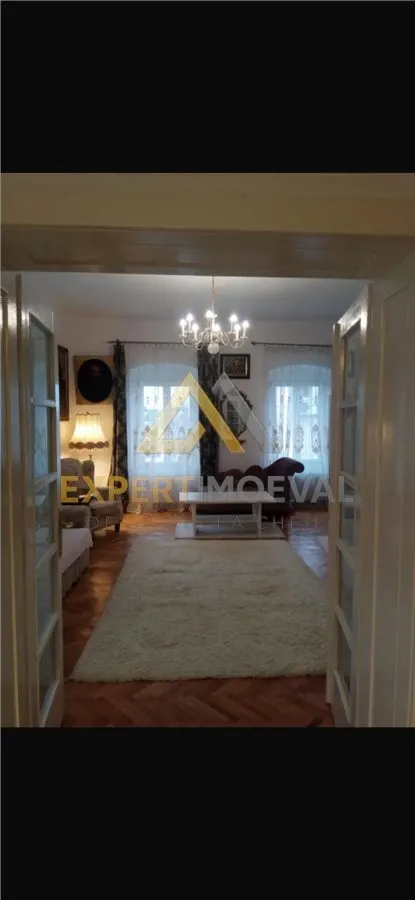 Casa boiereasca Centrul Vechi Baia Mare cu spatiu comercial la parter inchiriat cu 600 euro/luna - foto 5
