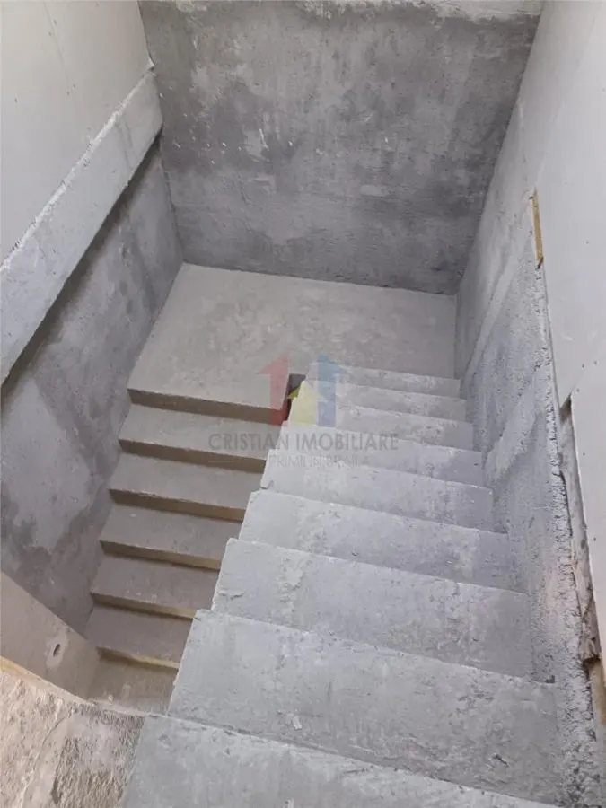 Vila P+M, 2022 Radu Negru-Vizirului Sup construita=400mp,  Teren 512 mp - foto 5