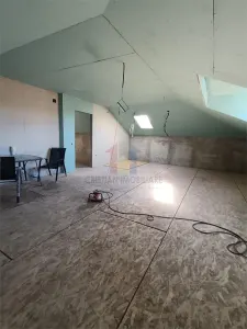 Vila P+M, 2022 Radu Negru-Vizirului Sup construita=400mp,  Teren 512 mp - foto 10