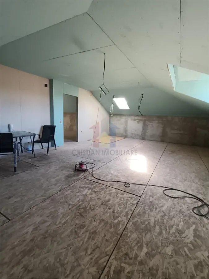 Vila P+M, 2022 Radu Negru-Vizirului Sup construita=400mp,  Teren 512 mp - foto 10