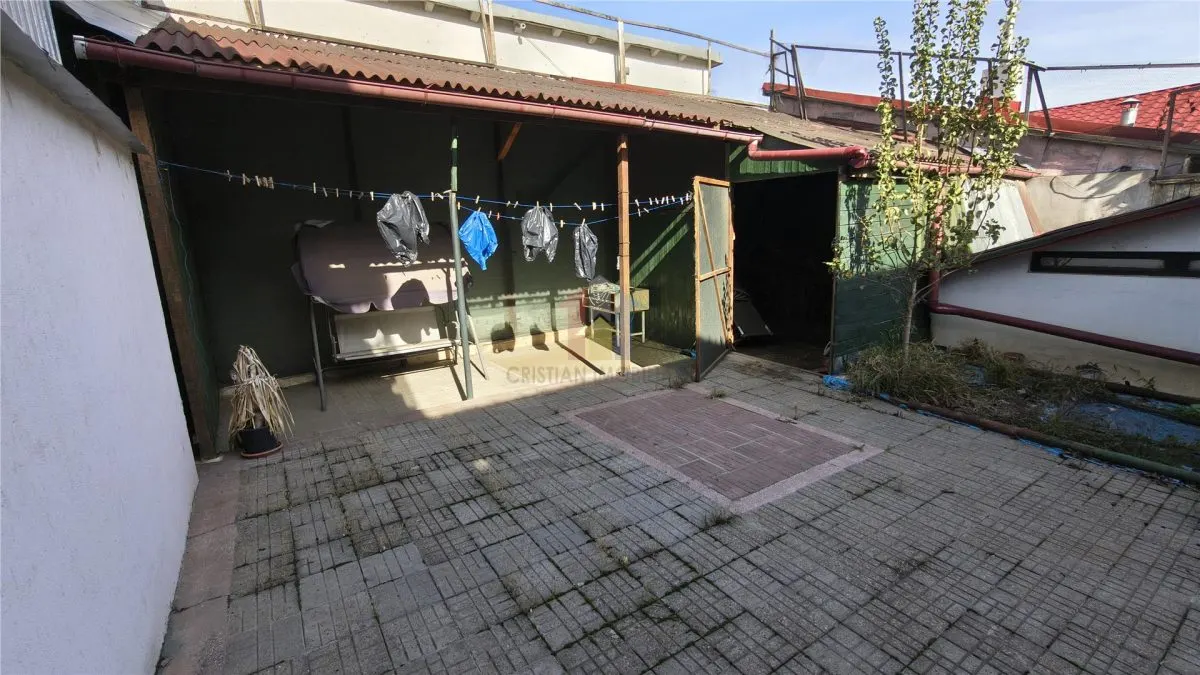 Constructie 2011  VILA P+1 Mobilata Centru (Rahovei-C Galati) 250mp utili 300mp teren - foto 19
