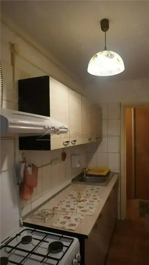 Garsoniera Crangasi - foto 5