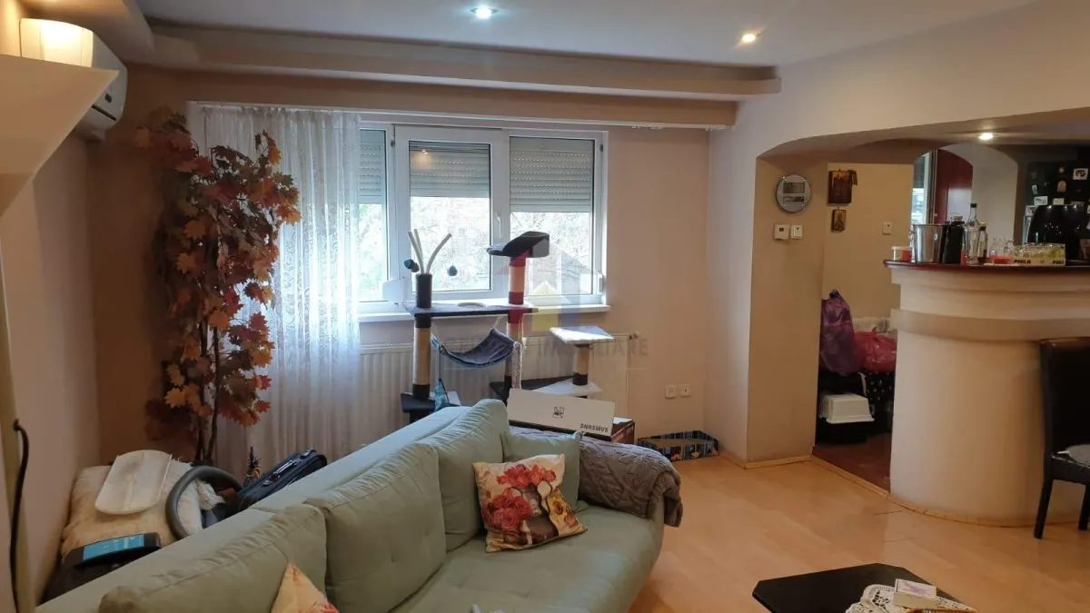 3 camere etaj 1, 2 balcoane, Mobilat si Utilat, decomandat, H.Botev - Republicii - foto 10