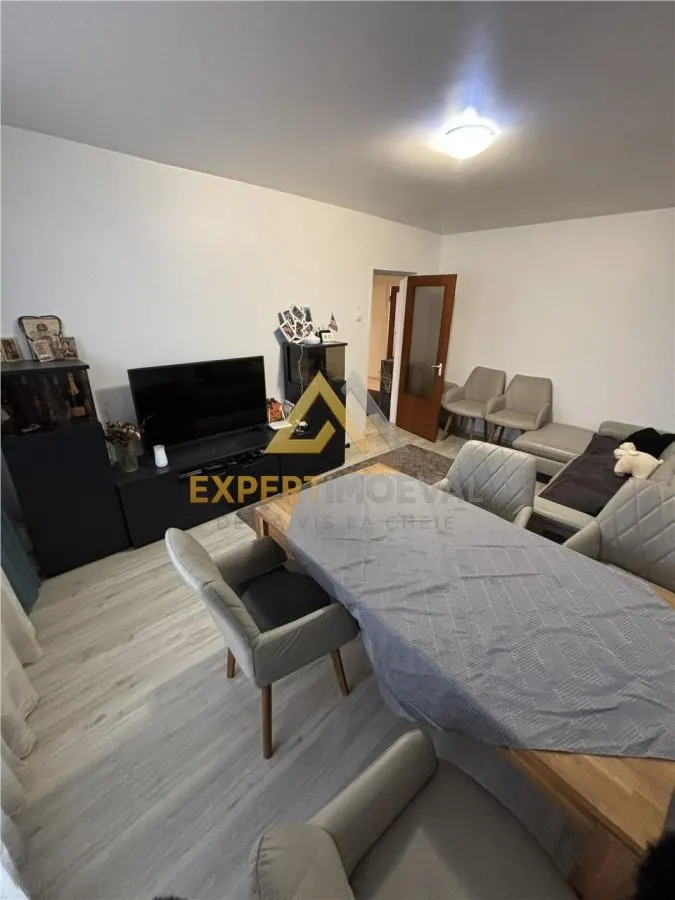 Apartament 4 camere Unirii Ultracentral langa Daytona - foto 2