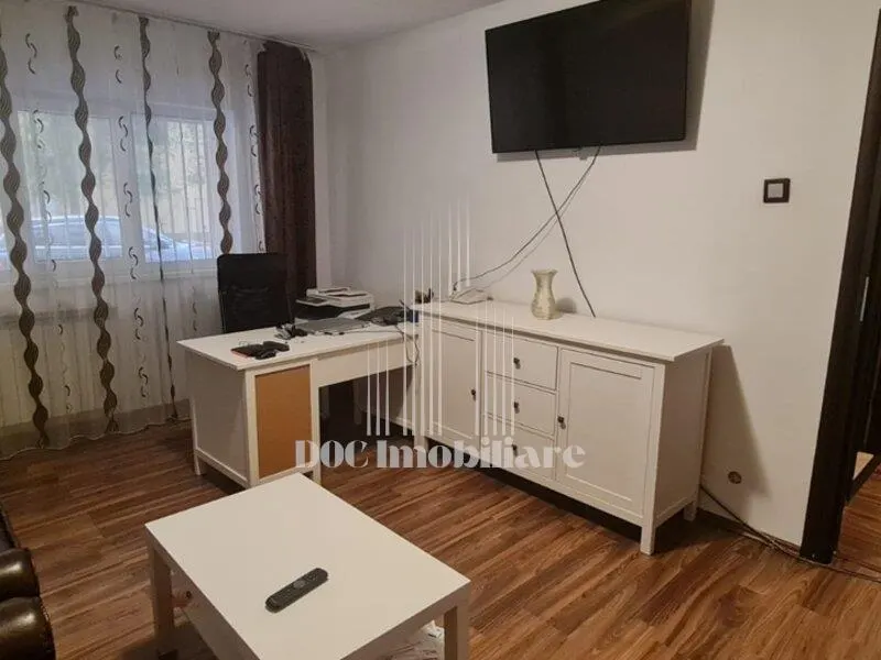 Inchiriere Apartament 3 Camere Piata Gorjului | Militari | - foto 1