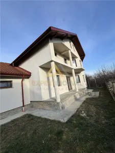 Casa spectaculoasa de vanzare Tautii Magheraus str 69 - foto 18