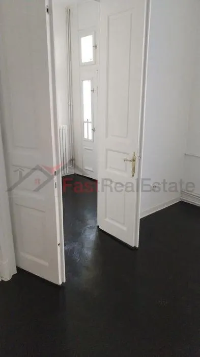 Casa la curte , zona Dorobanti. - foto 3