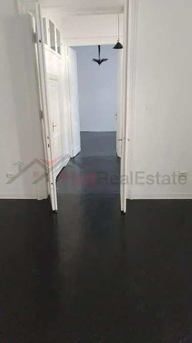 Casa la curte , zona Dorobanti. - foto 4