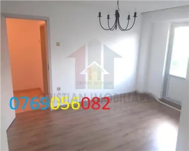 Apartament 2 camere,zona Viziru 3, etaj 5  renovat recent - Braila