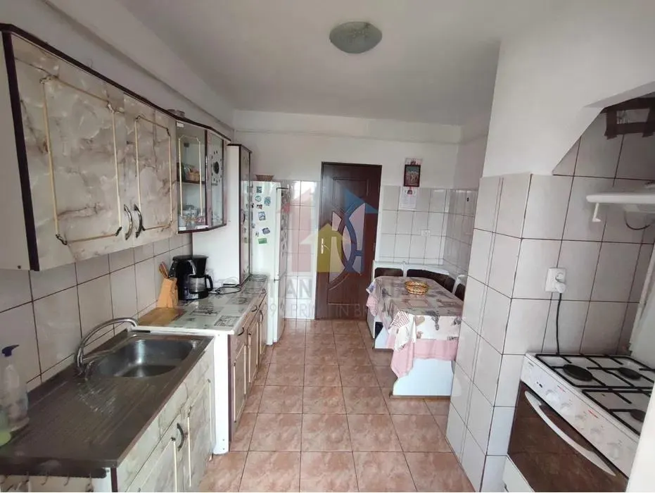 Ap. 2 camere confort 1 decomandat zona Radu Negru - foto 7