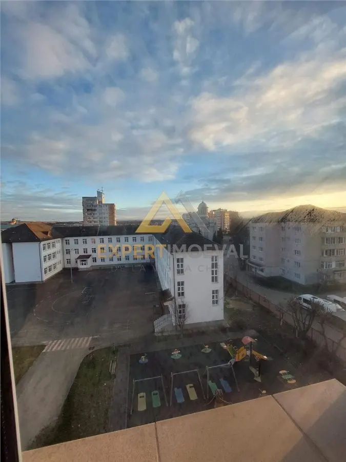 Apartament superb Aleea Neptun bl 4 - foto 4