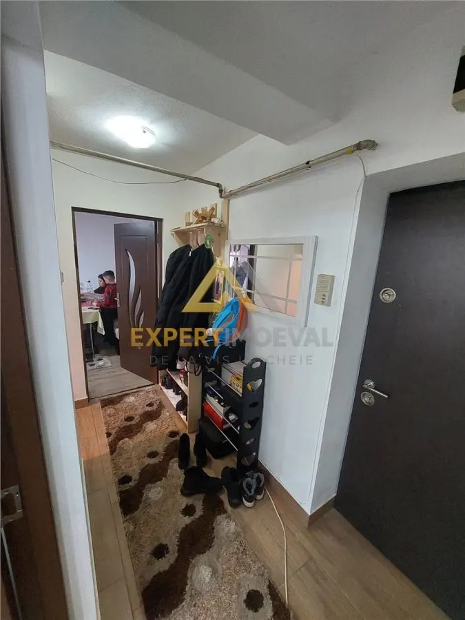 Apartament superb Aleea Neptun bl 4 - foto 7